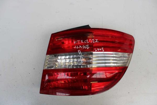 FEU ARRIERE DROIT MERCEDES - Vue 1